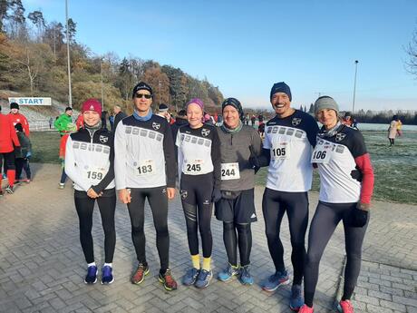 Ippinghausen WINTER Lauf Teil1, ein paar vom KSV sind bereit für die 4,2km Strecke