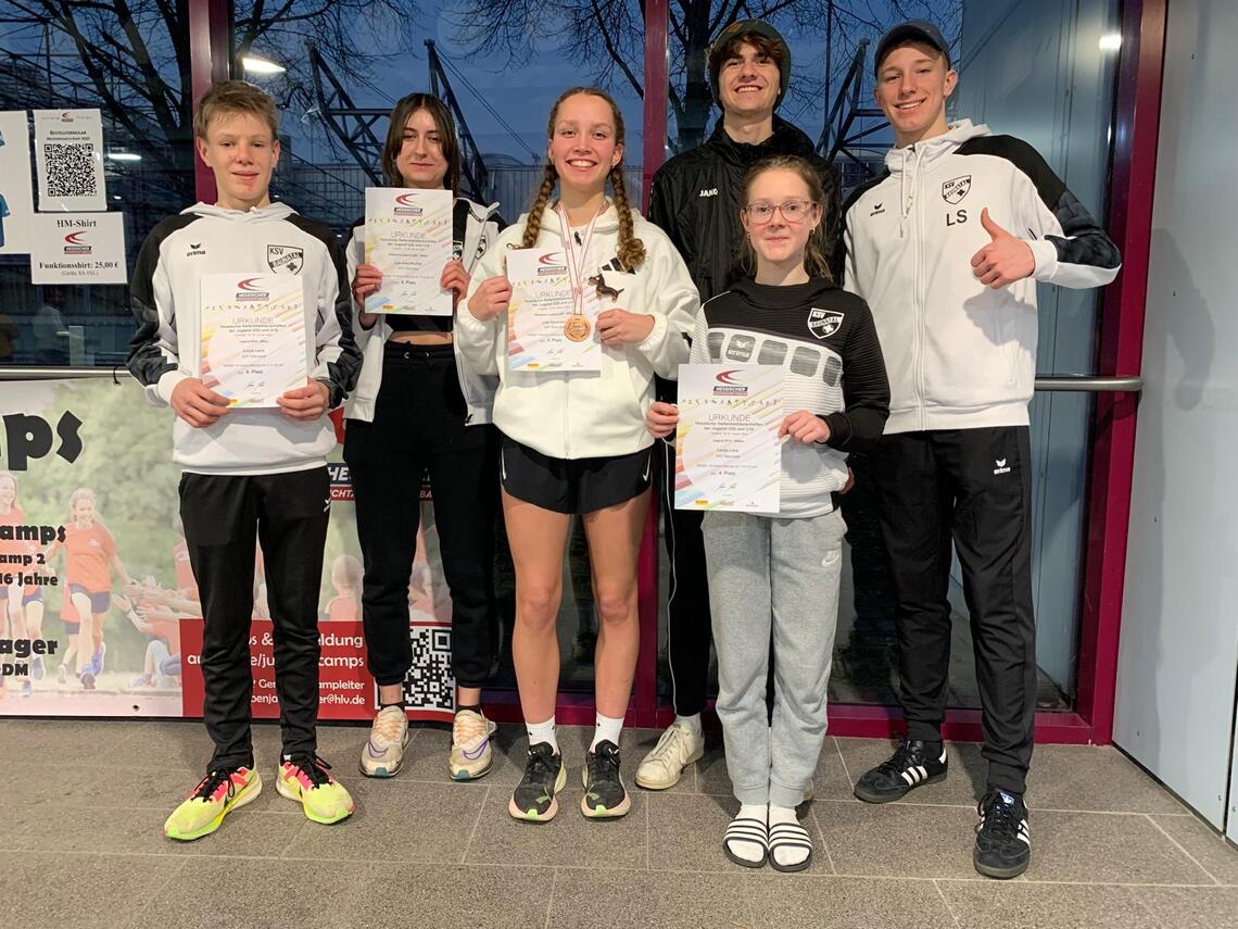 Klasse Leistungen bei den Hessischen, 5 Urkundenplätze und eine Bronzemedaille für das Team um Doris Klasse Leistungen bei den Hessischen, 5 Urkundenplätze und eine Bronzemedaille für das Team um Doris